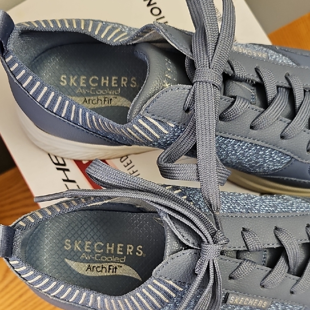 Skechers Gray Knit Lace-Up Arch Support Sneakers - Picture 5 of 11
